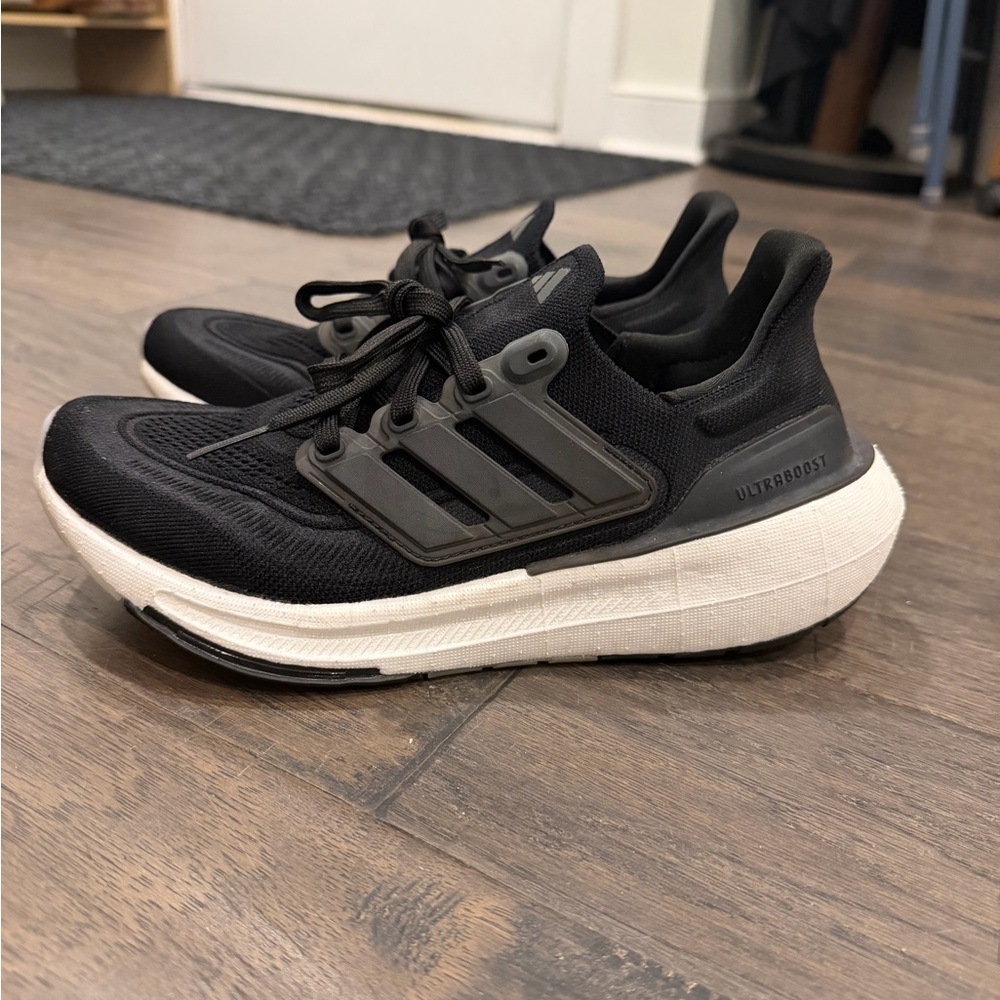 Women’s Ultraboost Light Sneakers